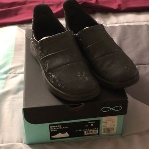 Infinity by Cherokee uniform shoes